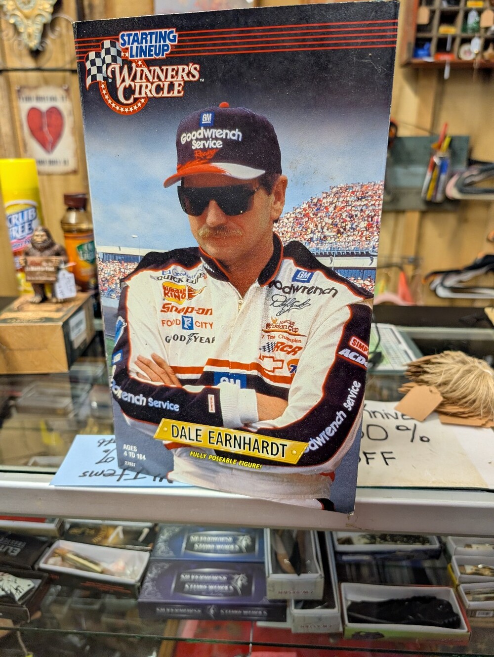 Dale Earnhardt Racing Figure Winner's Circle - Picture 5 of 6
